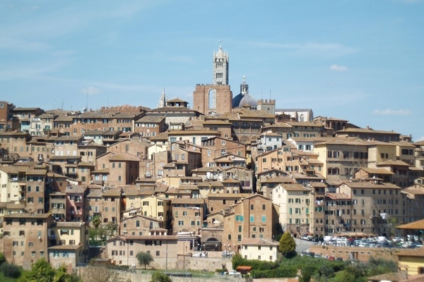 Viduslaiku pērle Toskānā: kā Siena saglabāja savu gotisko dvēseli līdz mūsdienām