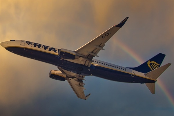 «Ryanair» pamazām aiziet no Berlīnes – zemo cenu aviācijas stratēģija mainās