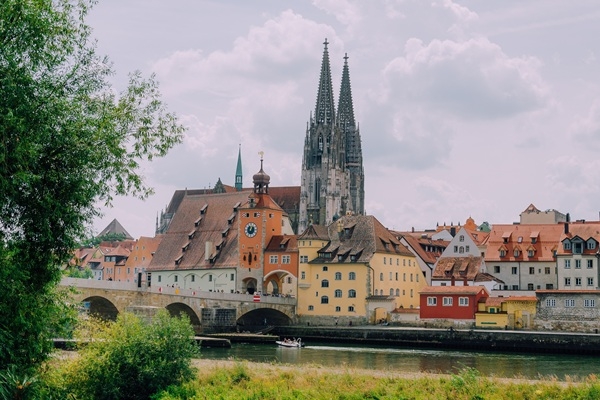 Regensburgas vecpilsēta - UNESCO Pasaules mantojuma pērle pie Donavas