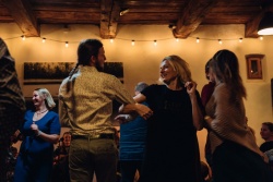 Danču vakars un Meteņi Valmiermuižā Valmieras novada Tūrisma pārvalde