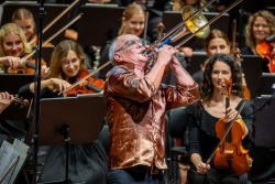 Zvaigžņu festivāla noslēgums Liepājas reģiona TIB