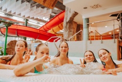 Daiļā dzimuma pārstāves dodas uz SPA