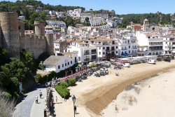 Spānijas pludmales. Barselona Estravel Latvia