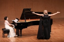 Operas dīva Kristīne Opolais VisitVentspils.com