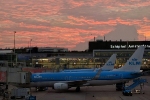Šipoles lidosta Amsterdamā brīdina pasažierus
