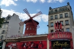 6. oktobris vēsturē: Atver slaveno Parīzes kabarē - Mulinrūžu