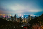 1. jūlijs vēsturē: Atzīmē Hongkongas īpašā administratīvā reģiona izveides dienu